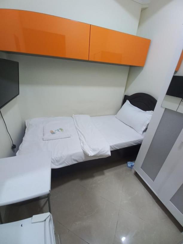 Small Budget Rooms For 'Girls' Only In Dubai, Marina Exteriér fotografie